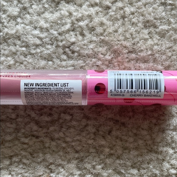 Revolution Bundle! Ultimate Desire 9 color Palette &Coordinating Cherry Lipstick - Picture 9 of 9